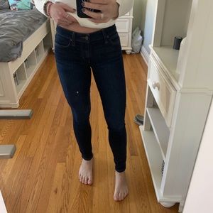Joe’s jeans icon dark wash skinny ankle W25